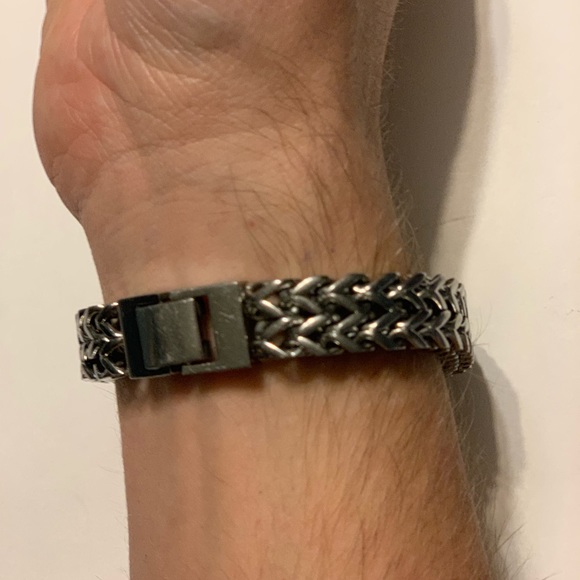 A silver and stainless steel Franco bracelet. - Picture 3 of 4